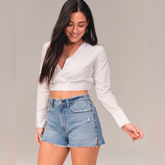 Abercrombie & Fitch Pants - Abercrombie & Fitch Mom Short High Rise